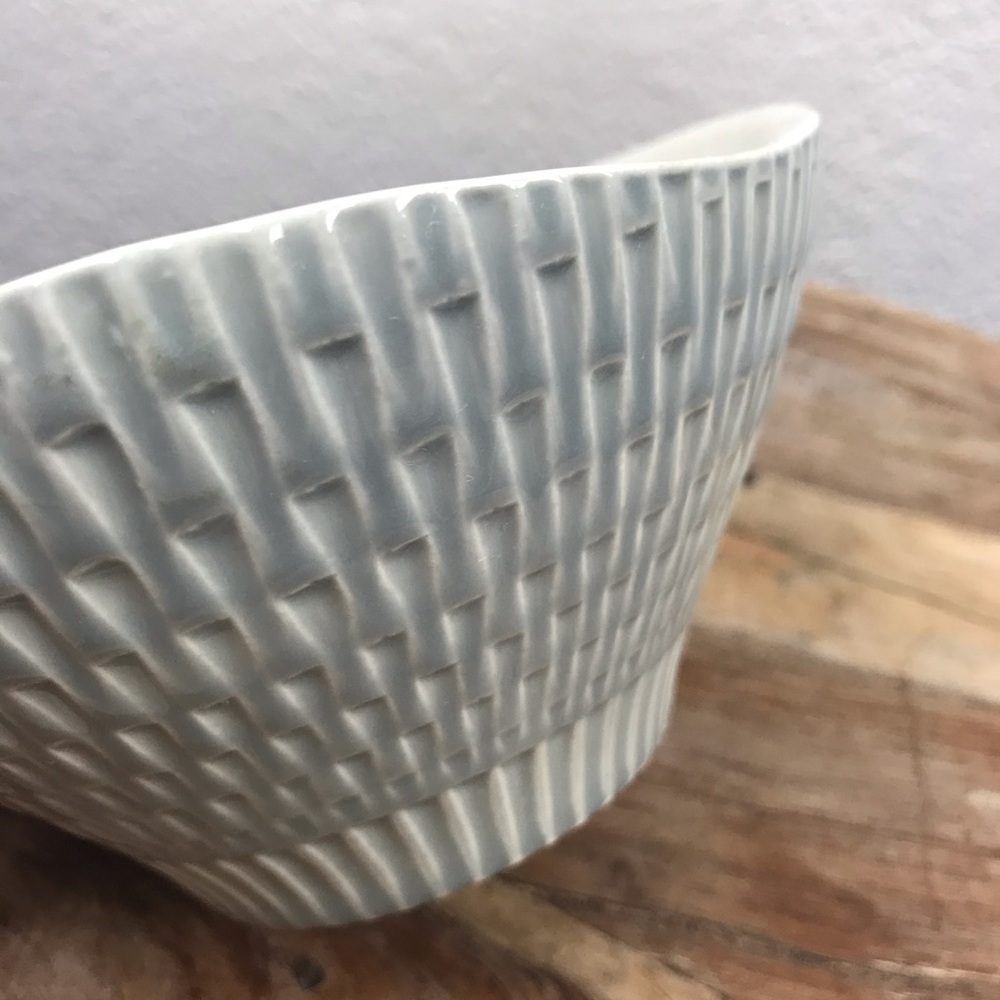 SOLD l 50s Red Wing Capistrano Basket Weave Bowl - Picture 7 of 14